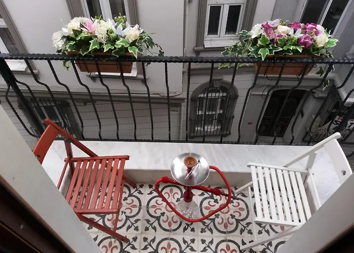 Pera Colour House מלון דירות