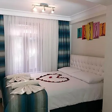 Pera Colour House