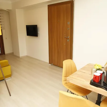 Pera Colour House 2*
