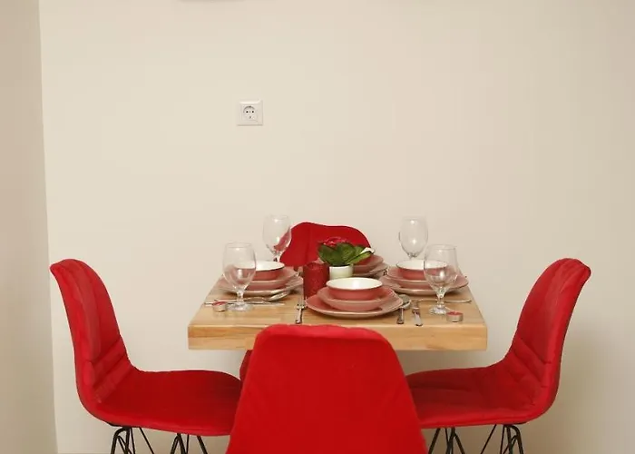 Pera Colour House 4*