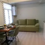 Pera Colour House Lejlighedshotel